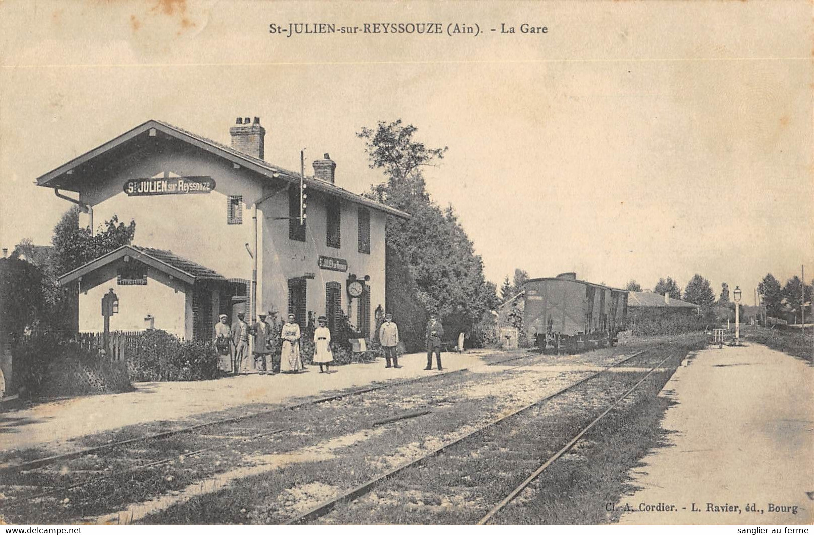 CPA 01 SAINT JULIEN SUR REYSSOUZE LA GARE - Ohne Zuordnung