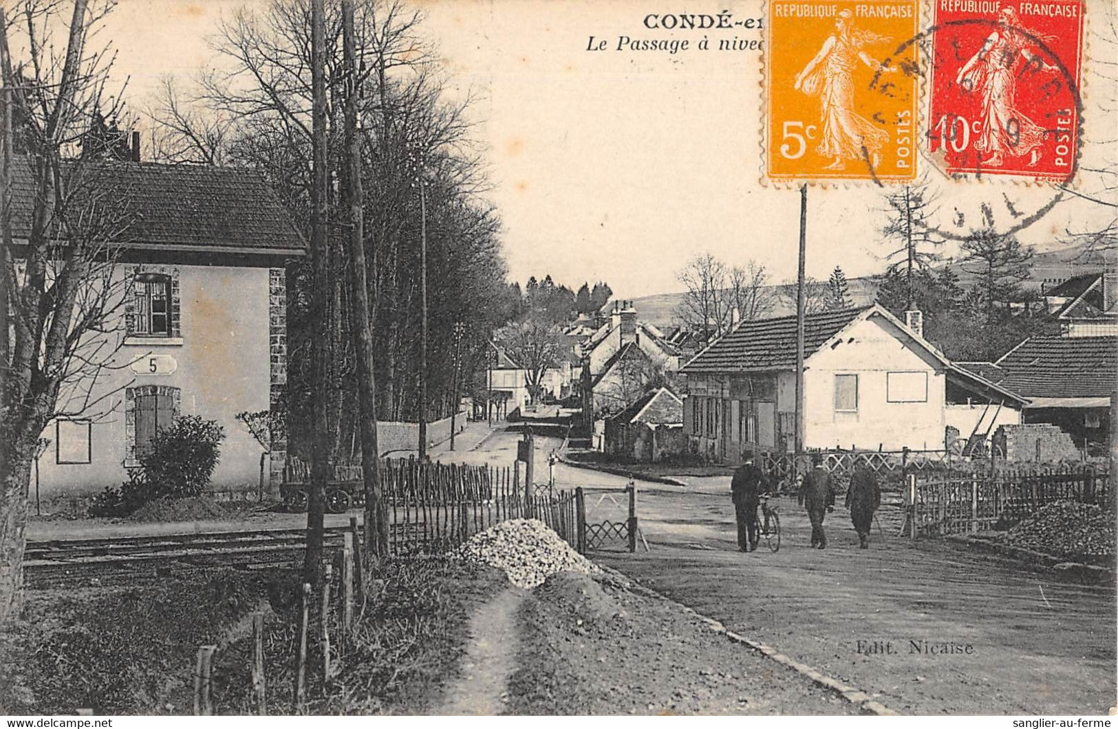 CPA 02 CONDE EN BRIE LE PASSAGE A NIVEAU - Sonstige & Ohne Zuordnung