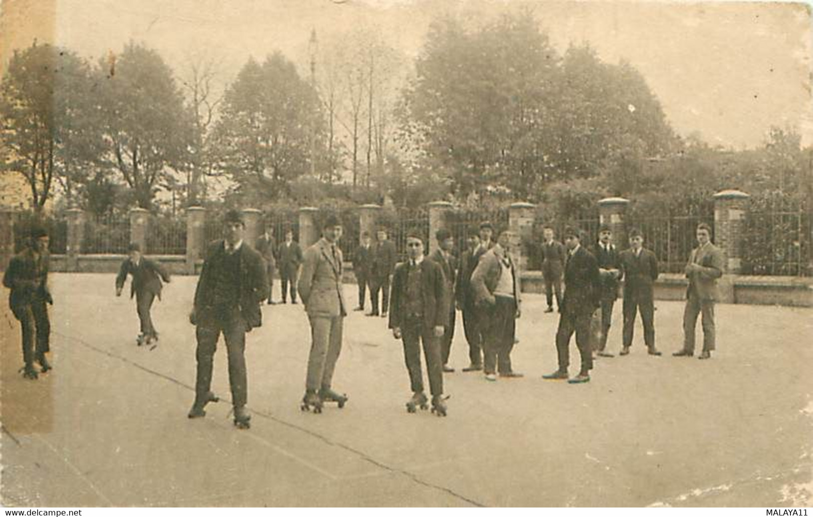 CPA - PASSY-FROYENNES - LA COUR DE LA SPÉCIALE - Farciennes