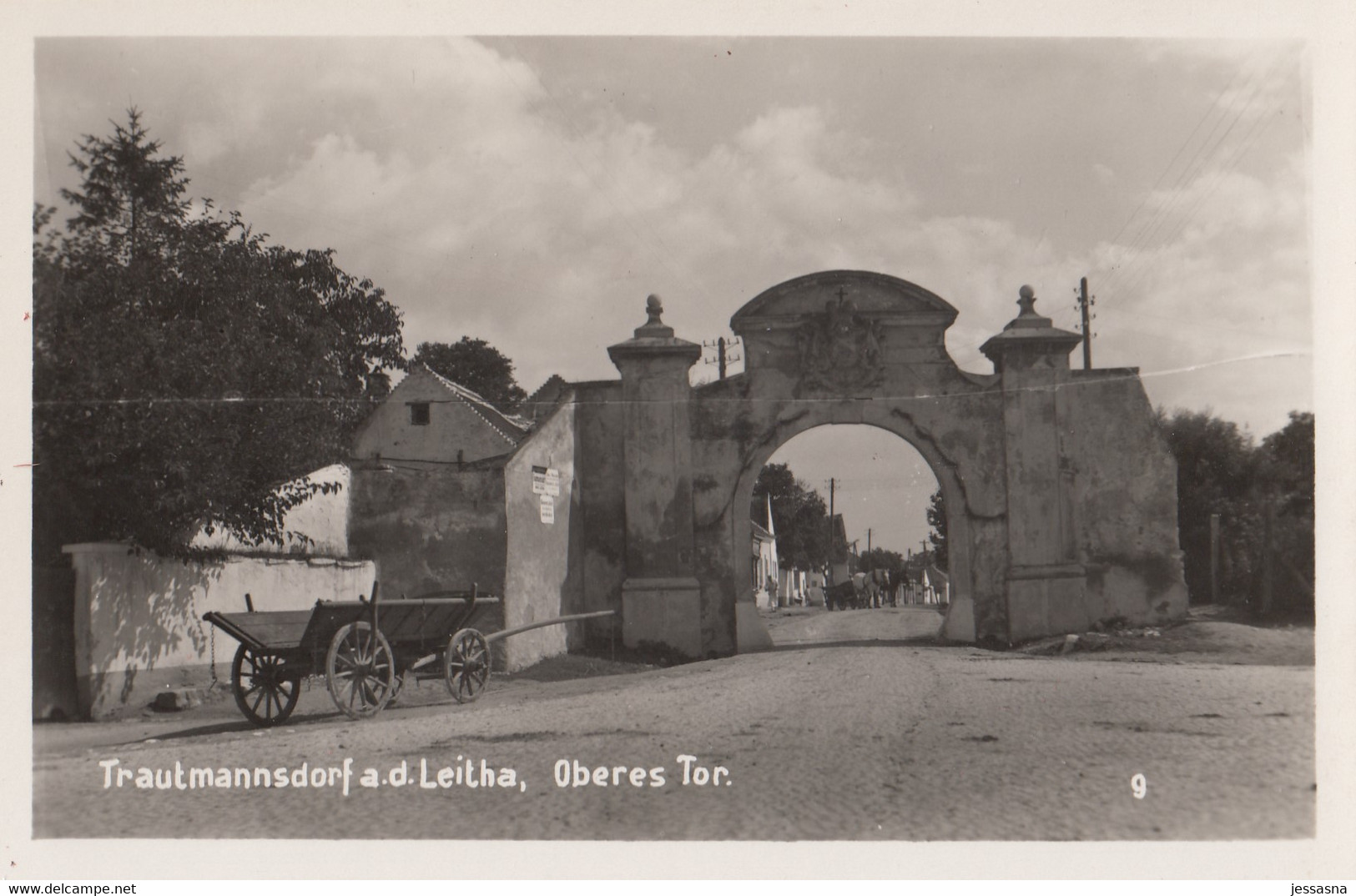 AK - NÖ - Trautmannsdorf - A.d. L. Strassenansicht - Oberes Tor - 1925 - Bruck An Der Leitha