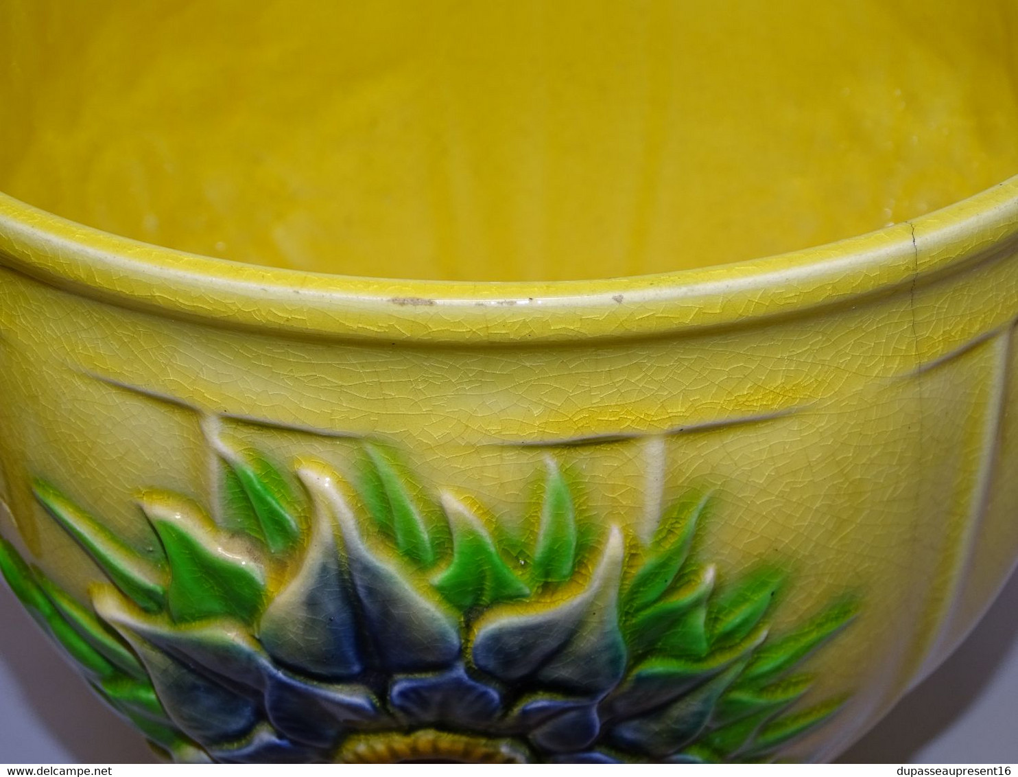 ANCIEN CACHE POT CERAMIQUE SARREGUEMINES ESDEVE N° 5309 JAUNE fleurs BLEUES & VERTES COLLECTION DECO VITRINE