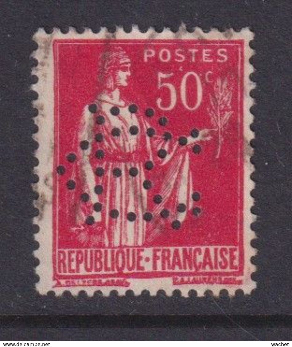 Perforé/perfin/lochung France No 283 CR La Marquise De Sévigné - Chocolat De Royat - Sonstige & Ohne Zuordnung