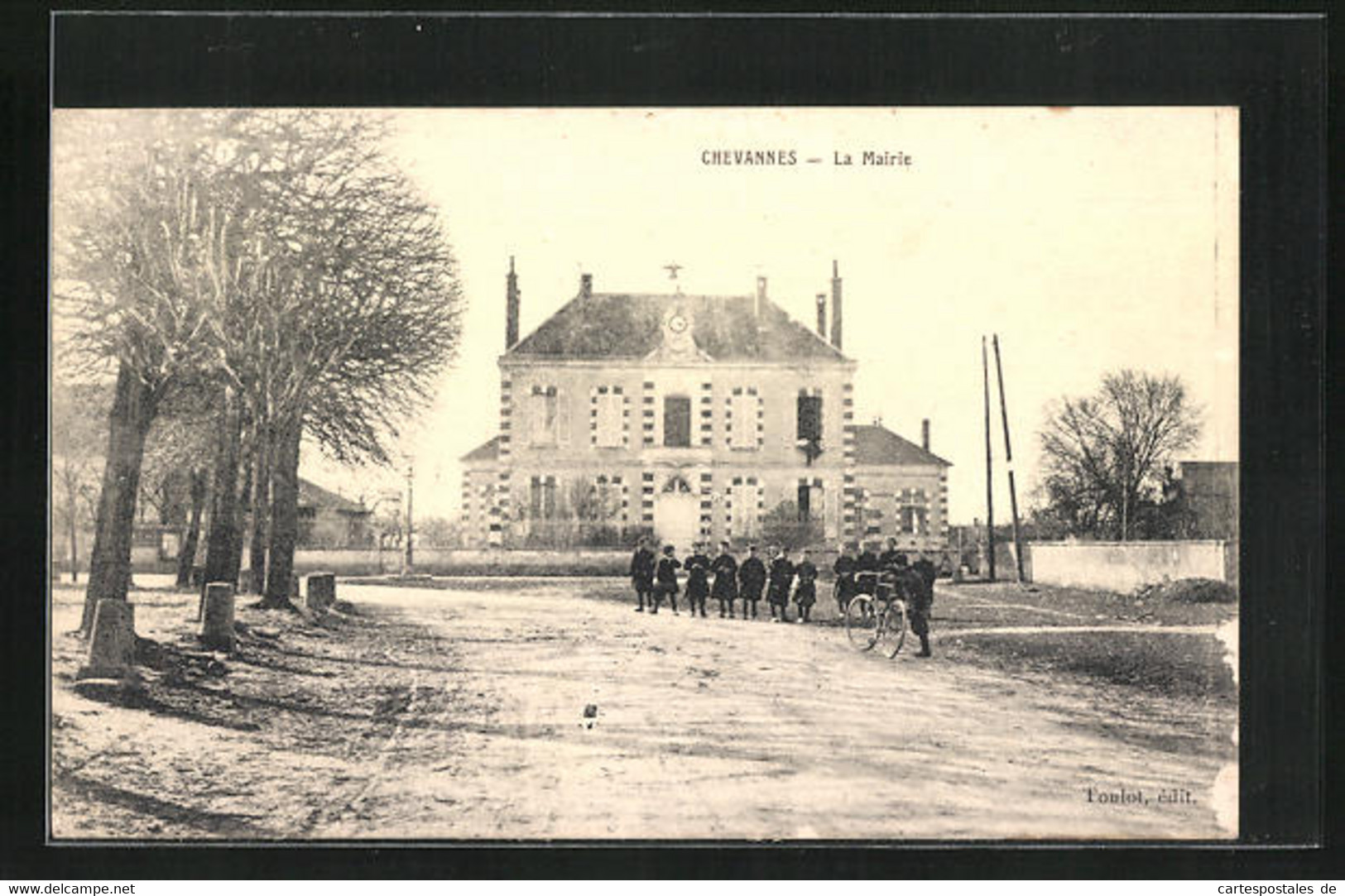 CPA Chevannes, La Mairie - Chevannes