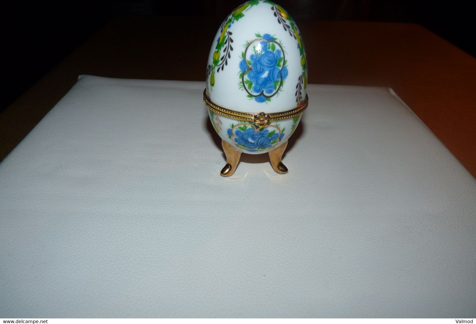 Oeuf De Collection En Porcelaine Décor Floral/ - Huevos