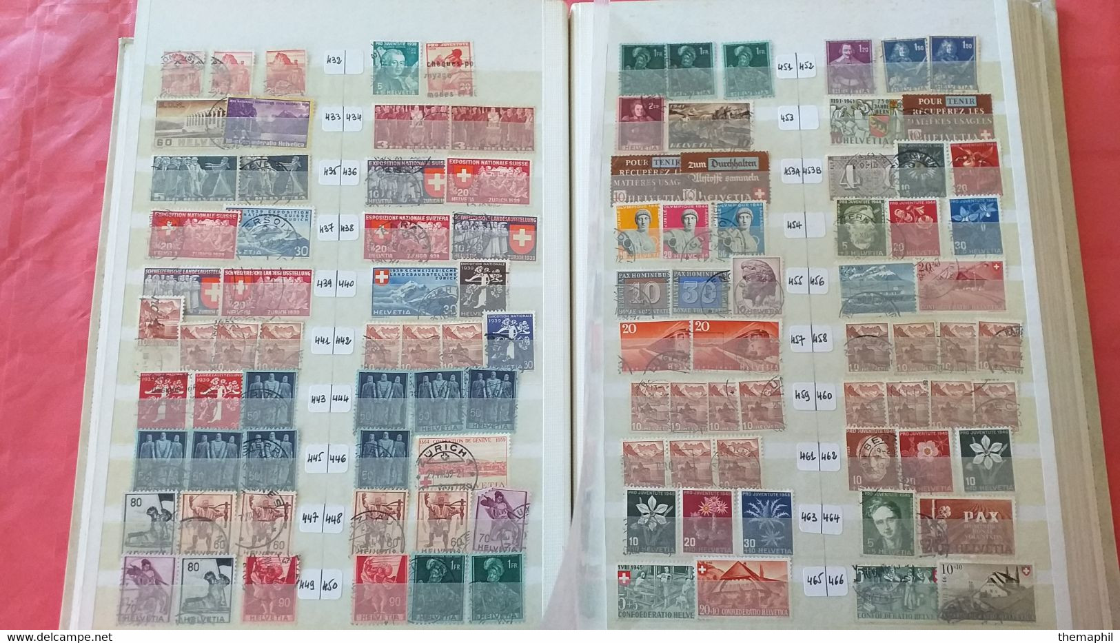 lot n° TH 510 SUISSE importante collection dans un gros classeur neufs xx / x et obl