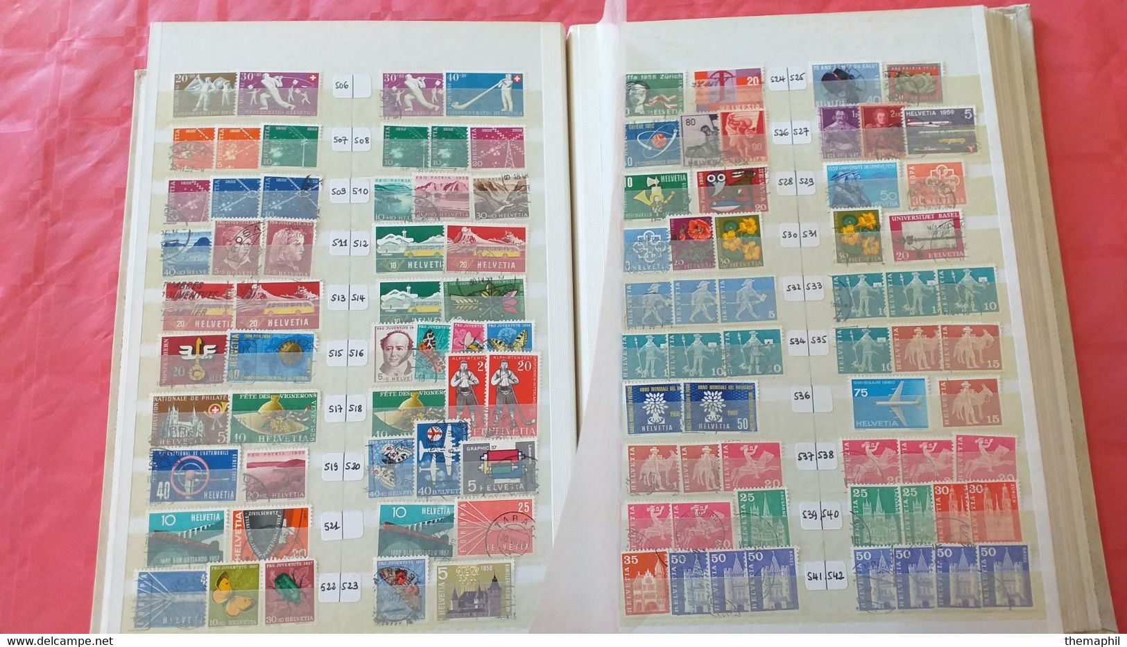 lot n° TH 510 SUISSE importante collection dans un gros classeur neufs xx / x et obl