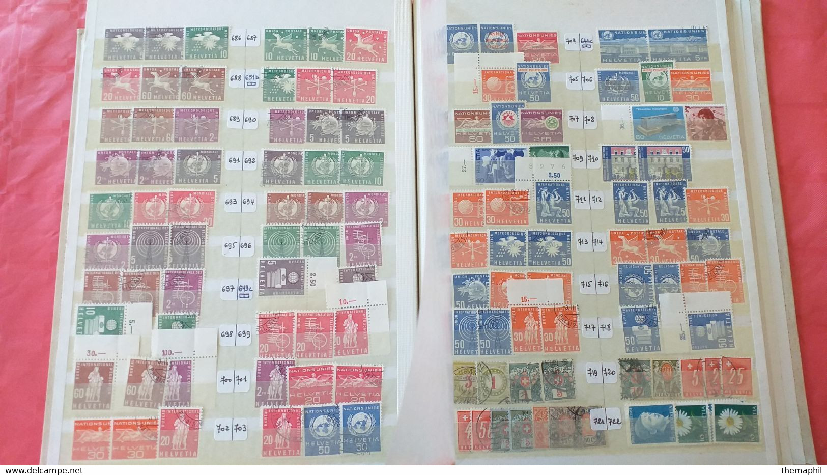 lot n° TH 510 SUISSE importante collection dans un gros classeur neufs xx / x et obl