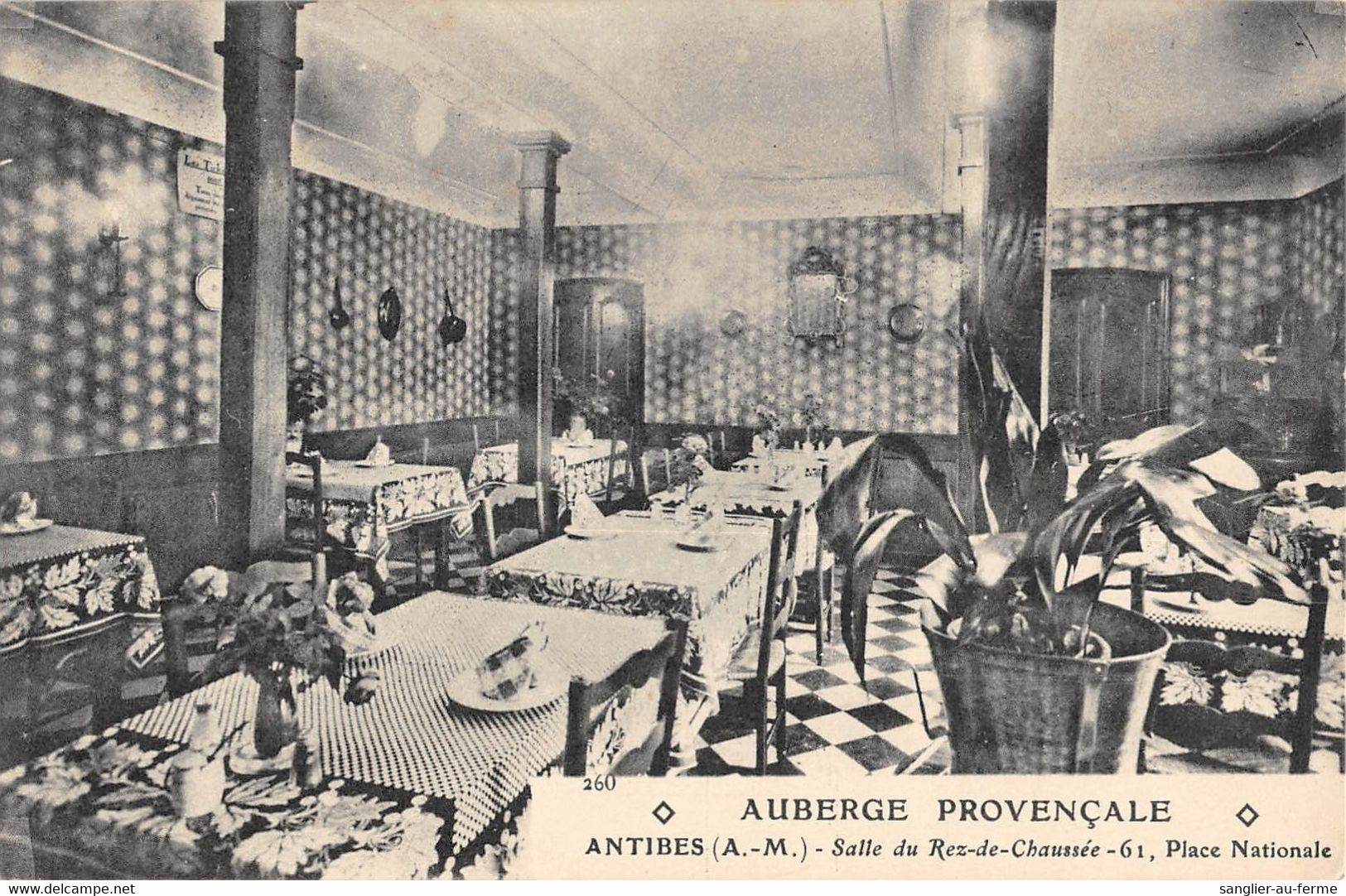 CPA 06 ANTIBES AUBERGE PROVENCALE SALLE DU REZ DE CHAUSSEE PLACE NATIONALE - Other & Unclassified