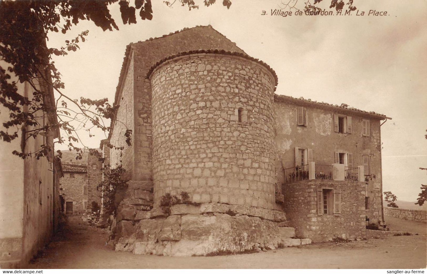 CPA 06 VILLAGE DE GOURDON LA PLACE - Gourdon