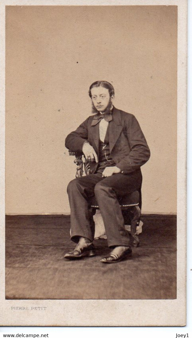 Photo Pierre Petit CDV Tirage Albuminé Portrait D'homme. - Anonyme Personen