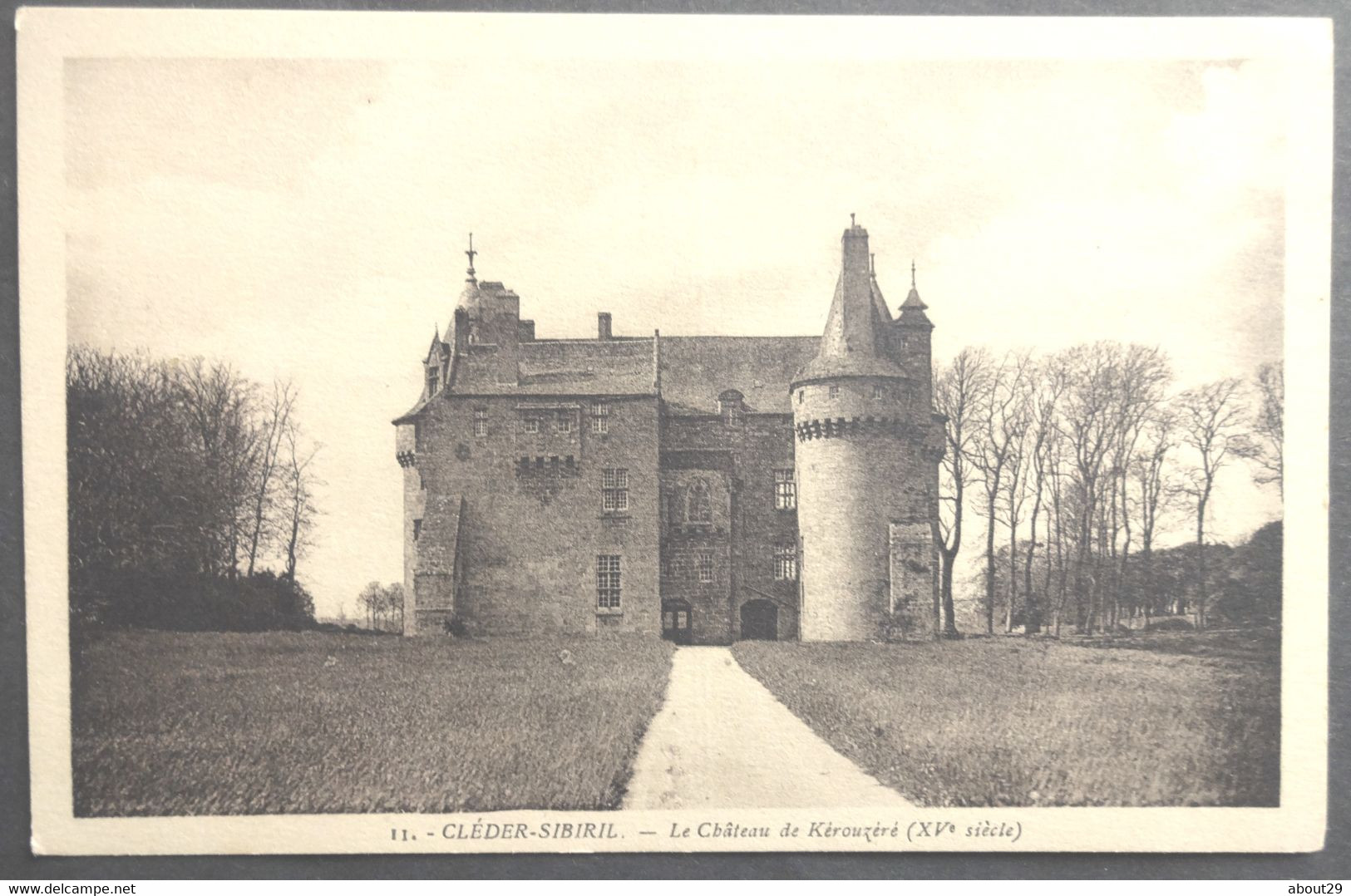 CPA 29 CLEDER - SIBIRIL - Le Château De Kérouzéré - Edit. Cautour N° 11 - Réf. D 15 - Cléder