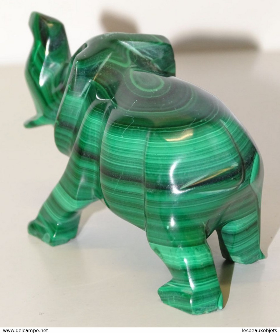 JOLI SUJET ELEPHANT PIERRE MALACHITE Sculpté BEL OBJET DE VITRINE DECO COLLECTION - Autres & Non Classés