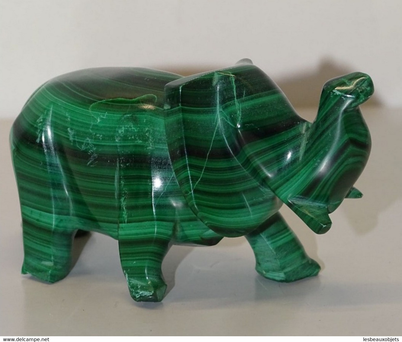 JOLI SUJET ELEPHANT PIERRE MALACHITE sculpté BEL OBJET DE VITRINE DECO COLLECTION