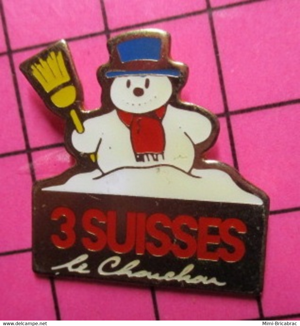 SP18 Pin's Pins / Beau Et Rare / THEME : NOEL / BONHOMME DE NEIGE 3 SUISSES LE CHOUCHOU - Natale