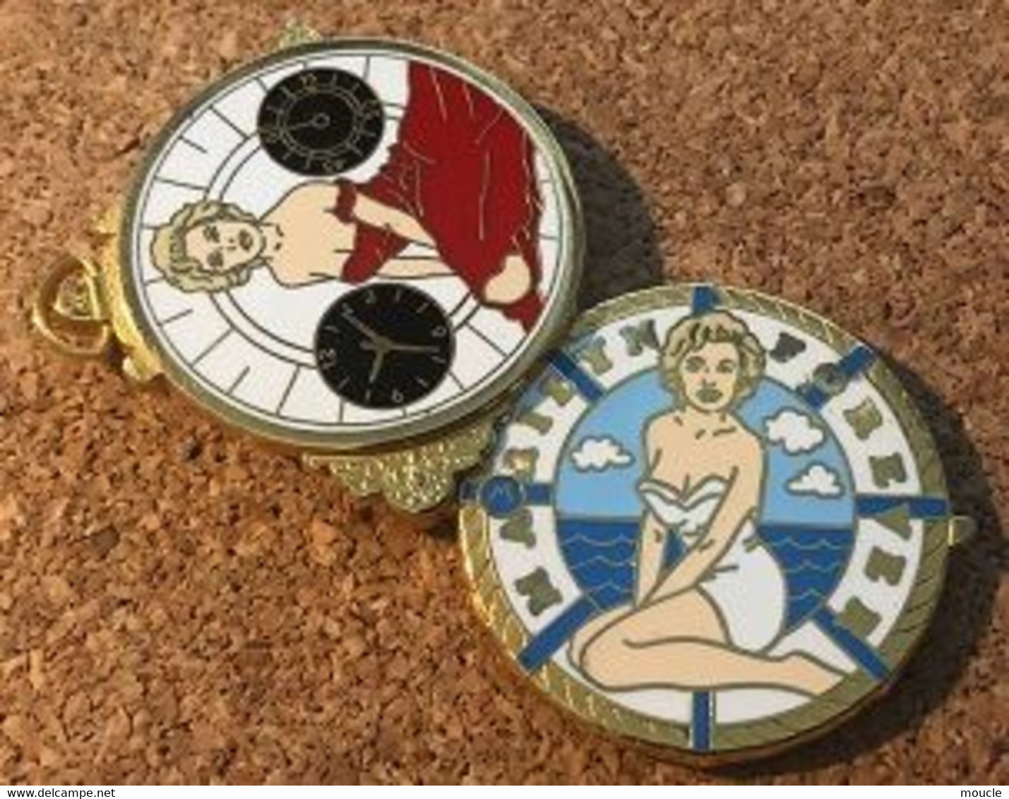 MARILYN MONROE - ROBE ROUGE - MAILLOT DE BAIN - MONTRE - UHR - OROLOGIO - WATCH - CHRONO -  N°61 - 800EX - EGF - (25) - Personaggi Celebri