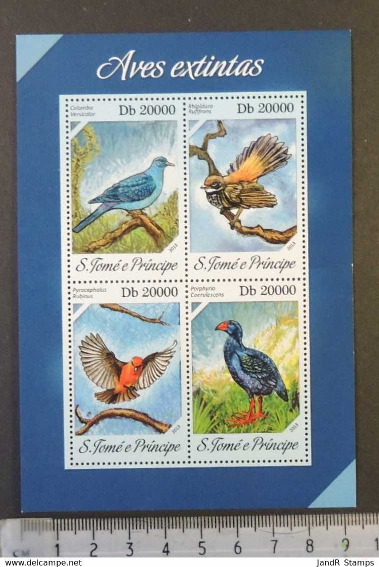 St Thomas 2013 Extinct Birds M/sheet Mnh - Full Sheets & Multiples