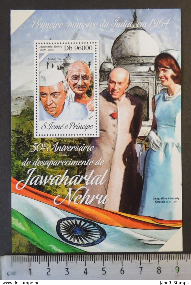 St Thomas 2014 Jawaharlal Nehru Qeii Royalty Gandhi Teresa Religion Einstein Women Jackie Kennedy Flags - Hojas Completas