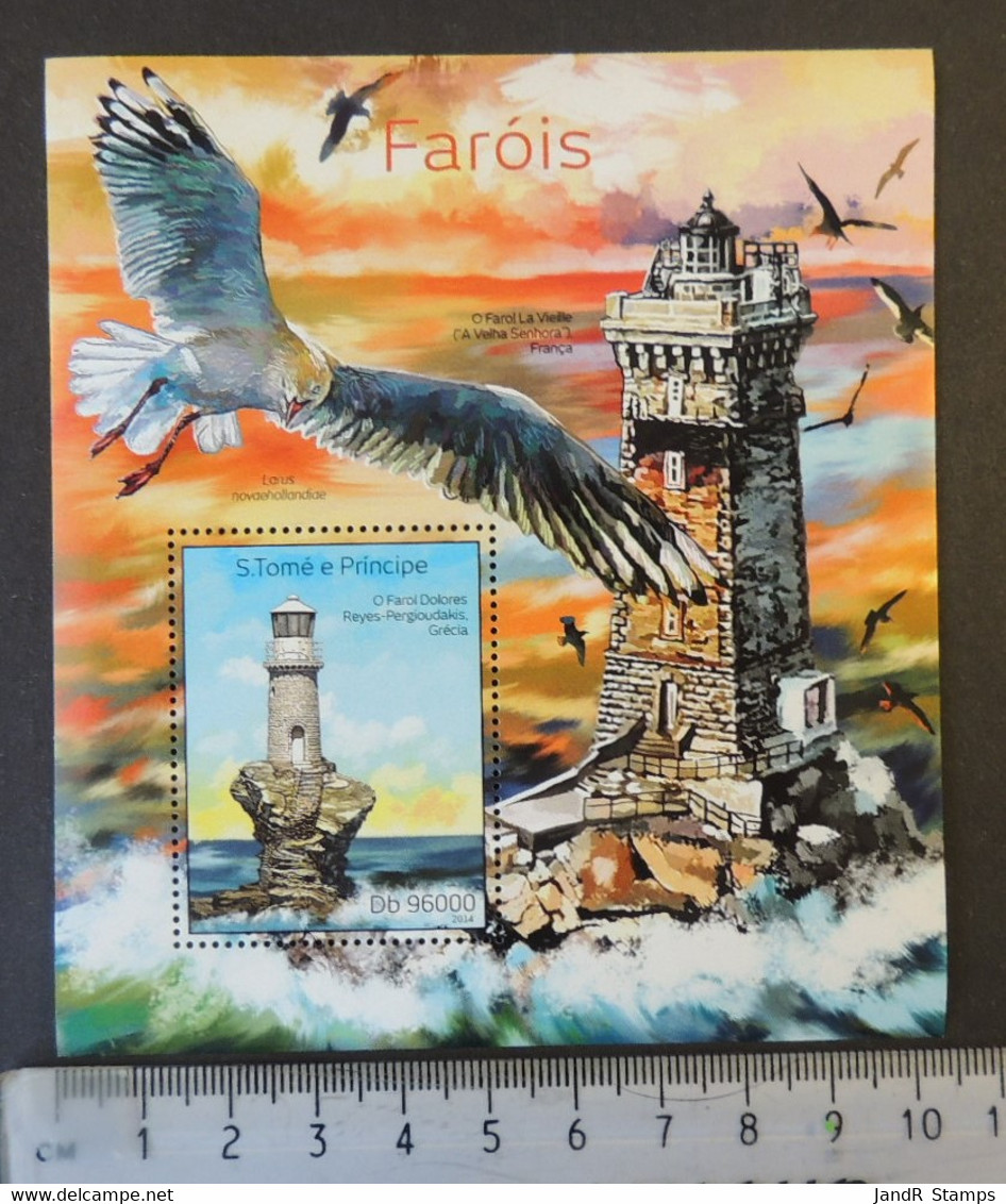 St Thomas 2014 Lighthouses Dolores La Vielle Birds Gulls S/sheet Mnh - Feuilles Complètes Et Multiples