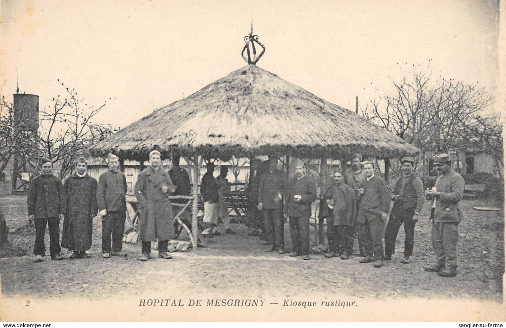 CPA 10 HOPITAL DE MESGRIGNY KIOSQUE RUSTIQUE - Autres & Non Classés