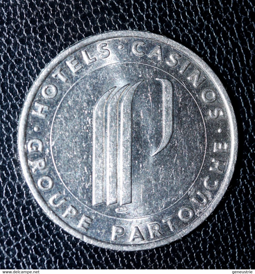 Jeton De Casino Tunisien "1 / Casino De Djerba / Hotels Casinos Groupe Partouche" Casino Token - Casino