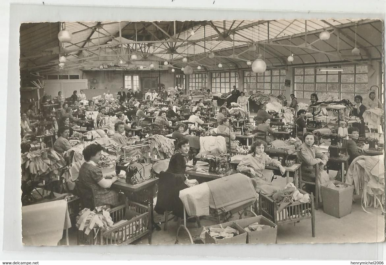 30 Gard Nimes Usine Solignac Lingerie Atelier De Piquage 1956 Ouvrières Travail Femmes Métier 46 Quai  Fontaine, Pub - Nîmes