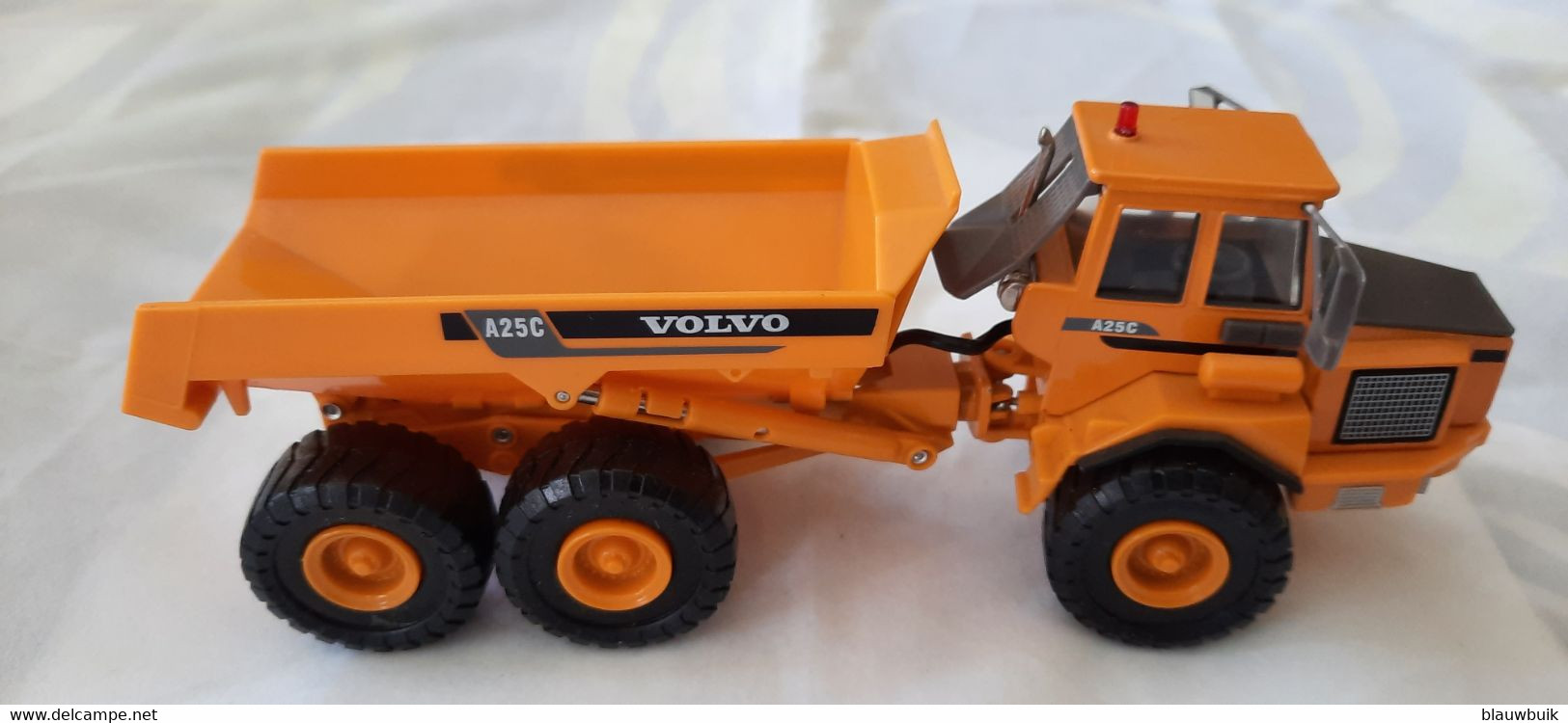 Cararama/Hongwell Volvo BM A25C 6x6 Knikdumper 1/50 - Camions, Bus Et Construction