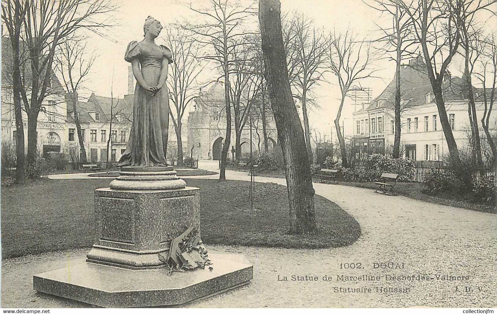 CPA FRANCE 59 "Douai, La Statue De Marcelline Desbordes Valmore" / STATUE - Douai