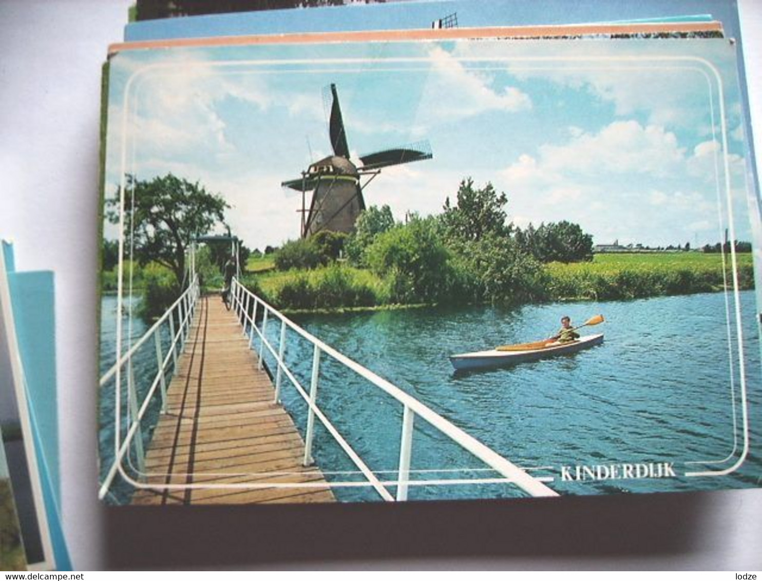 Nederland Holland Pays Bas Kinderdijk Met Molen Bij Brug En Een Roeibootje - Kinderdijk