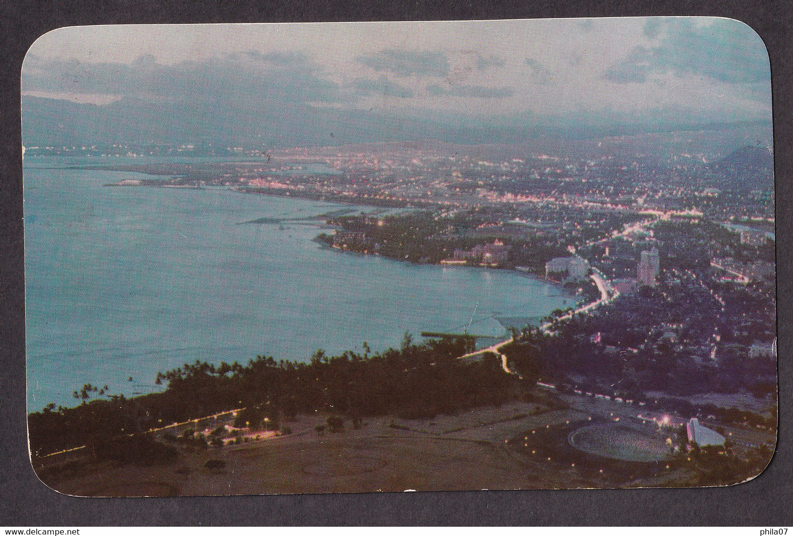 USA - Sunset Over Honolulu / Postcard Circulated - Honolulu