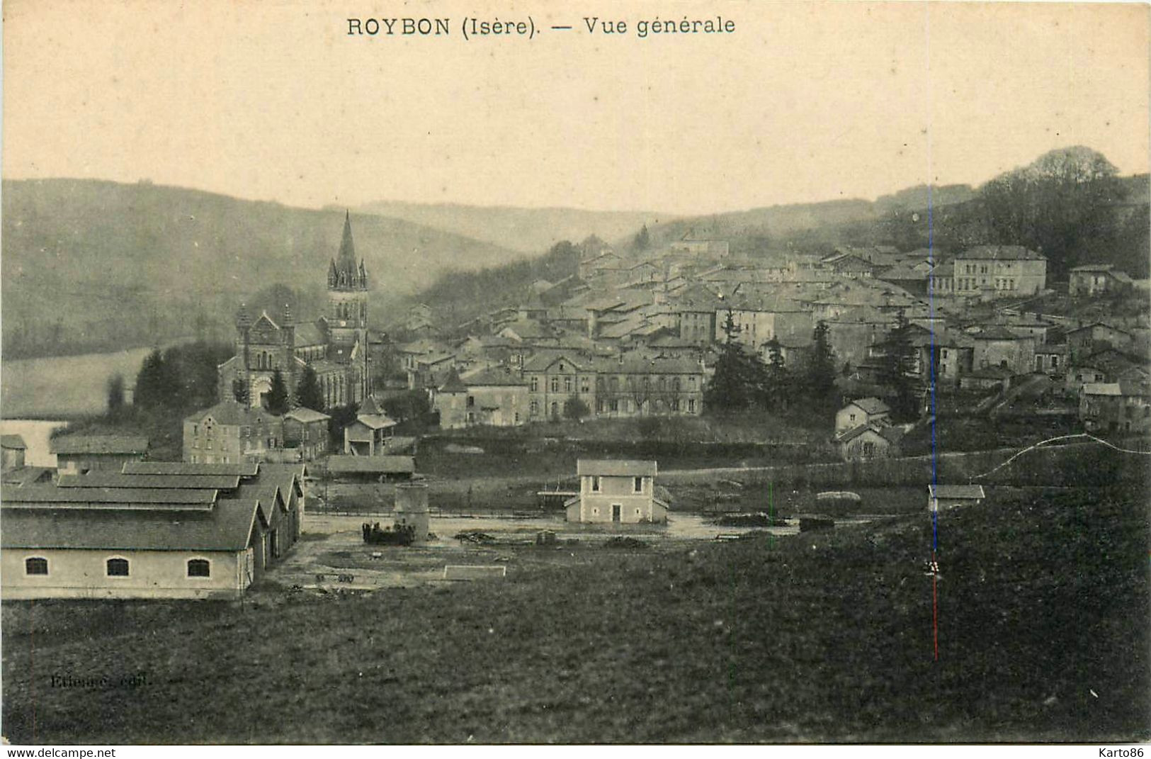 Roybon * Vue Générale Sur Le Village * Gare Dépôt - Roybon