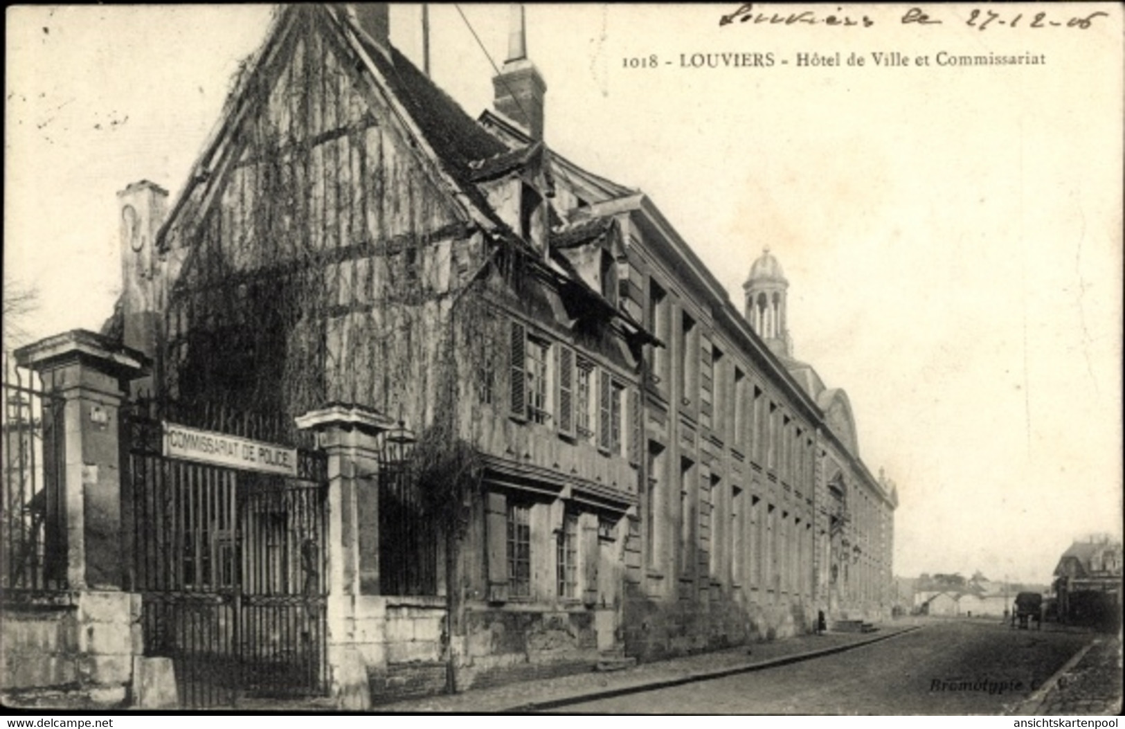 CPA Louviers Eure, Hôtel De Ville Et Commissariat - Other & Unclassified
