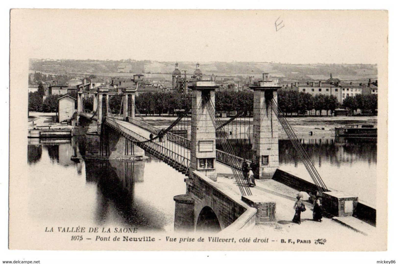 NEUVILLE SUR SAONE -- Pont De Neuville Vue Prise De Villevert ,coté Droit (petite Animation) ........à Saisir - Neuville Sur Saone