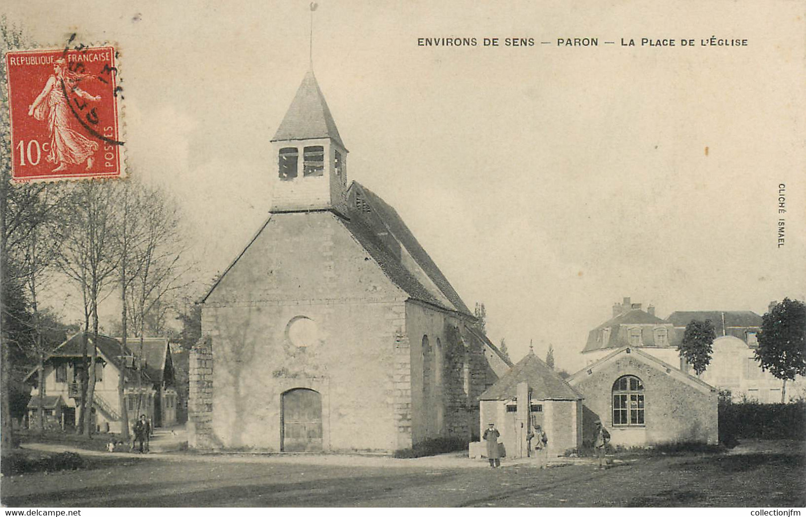 CPA FRANCE 89 "Paron, La Place De L'Eglise" - Paron