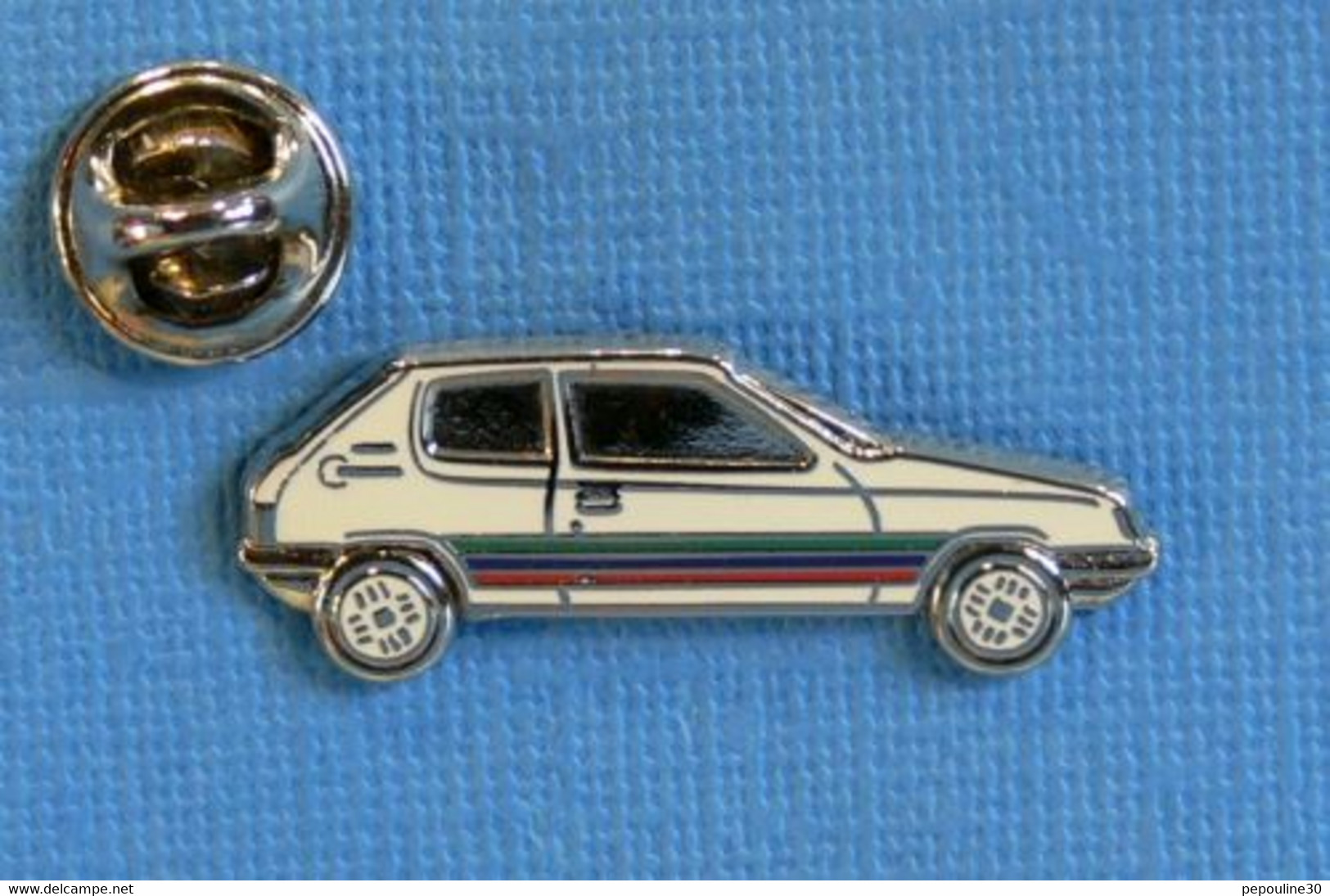 1 PIN'S //  ** PEUGEOT 205 GTI ** . (DECAT Paris) - Peugeot