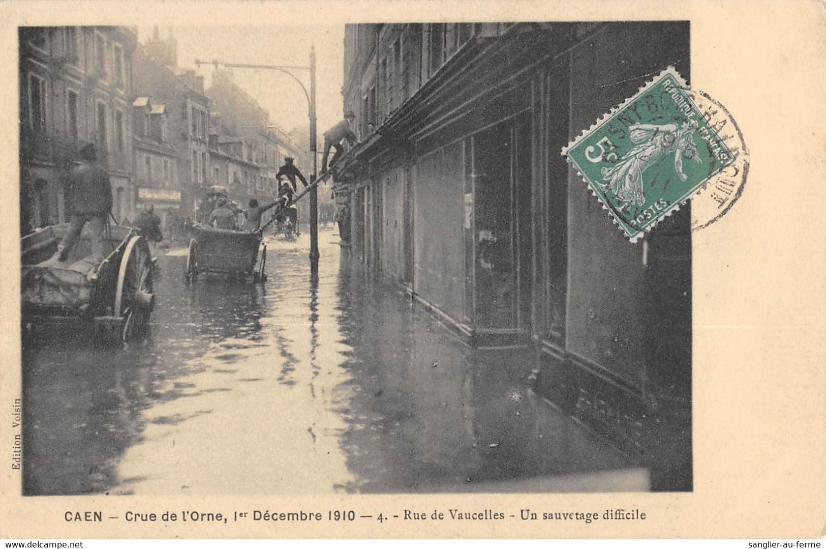 CPA 14 CAEN CRUE DE L'ORNE 1ER DECEMBRE 1910 RUE DE VAUCELLES UN SAUVETAGE - Caen