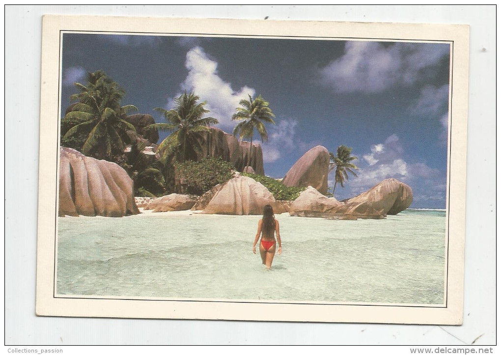 Cp , SEYCHELLES , The Royal Cove , The Breakwater , L'anse Royale , Vierge , Femme En Maillot De Bain - Seychellen