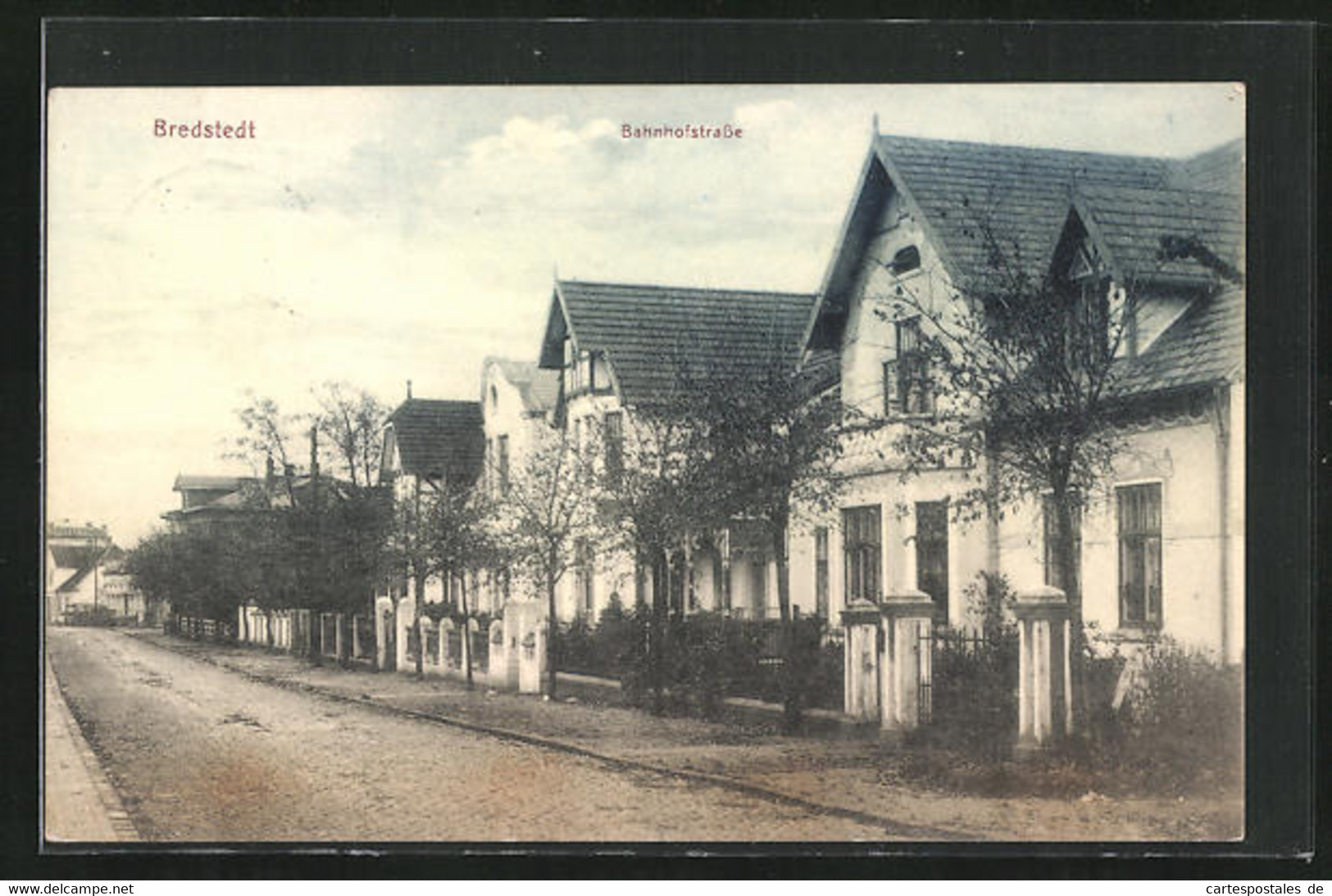 AK Bredstedt, Bahnhofstrasse Mit Gebäudezeile - Bredstedt