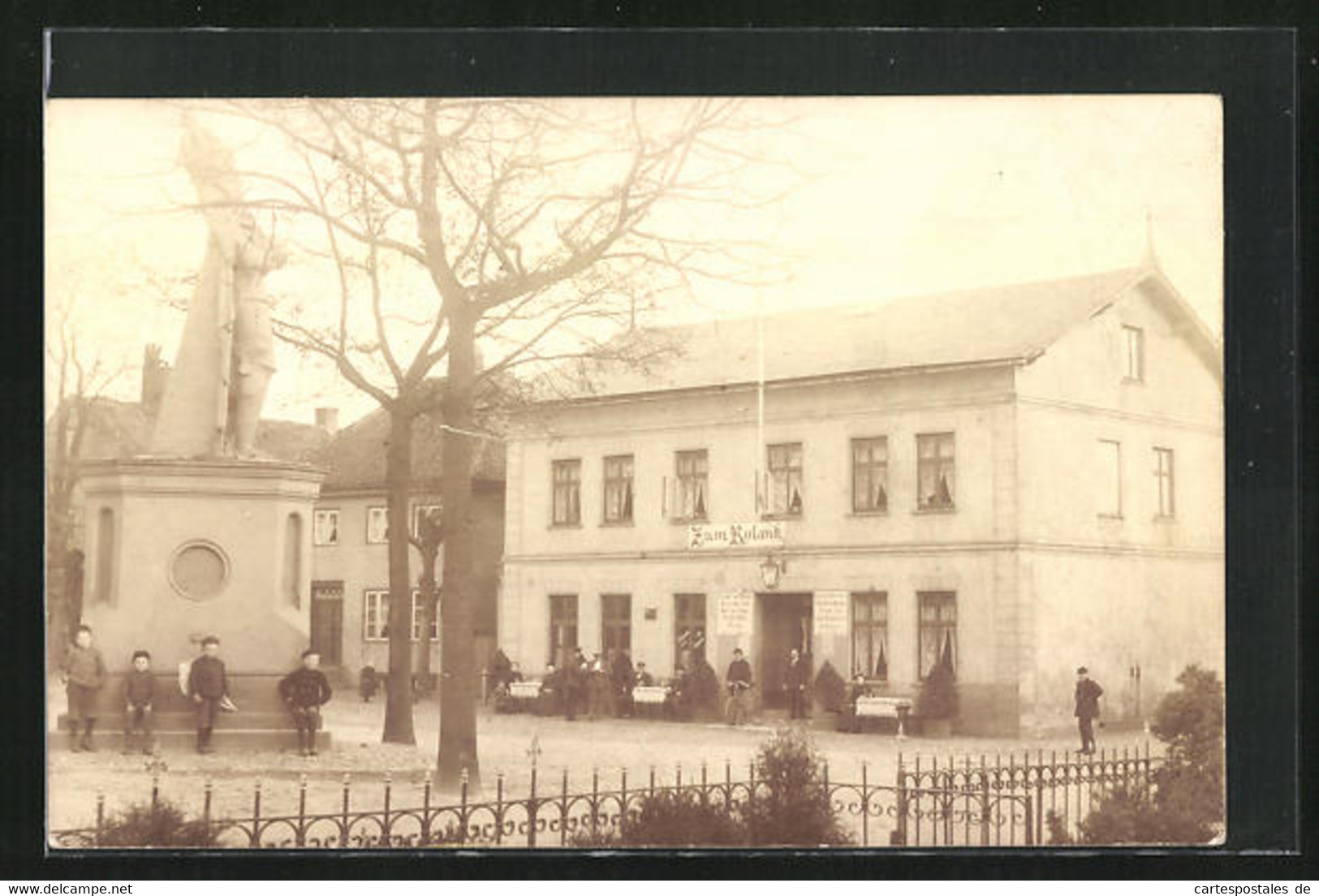 Foto-AK Wedel, Gasthaus Zum Roland Mit Roland-Statue Ca 1900 - Wedel