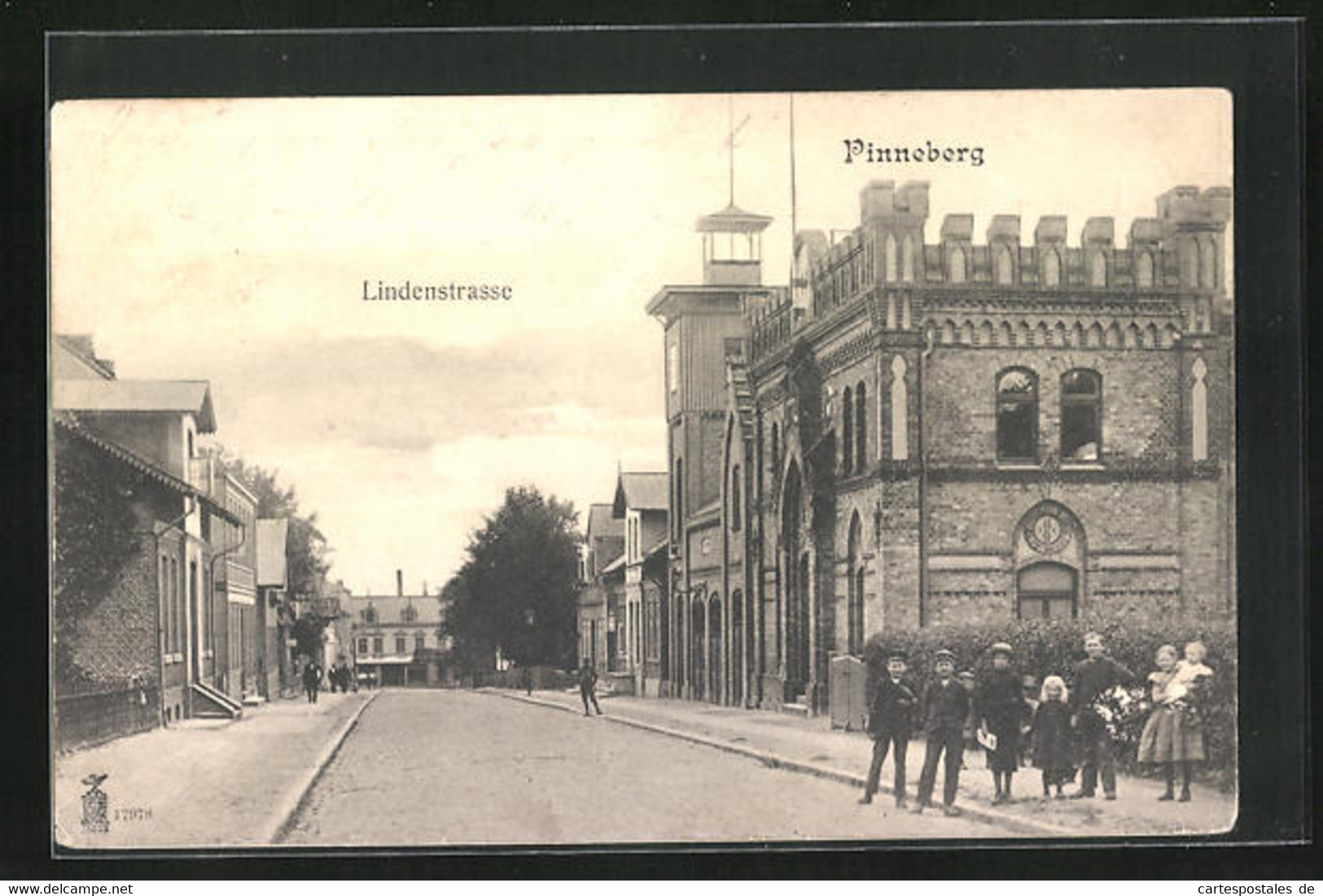 AK Pinneberg, Lindenstrasse Mit Kindern - Pinneberg