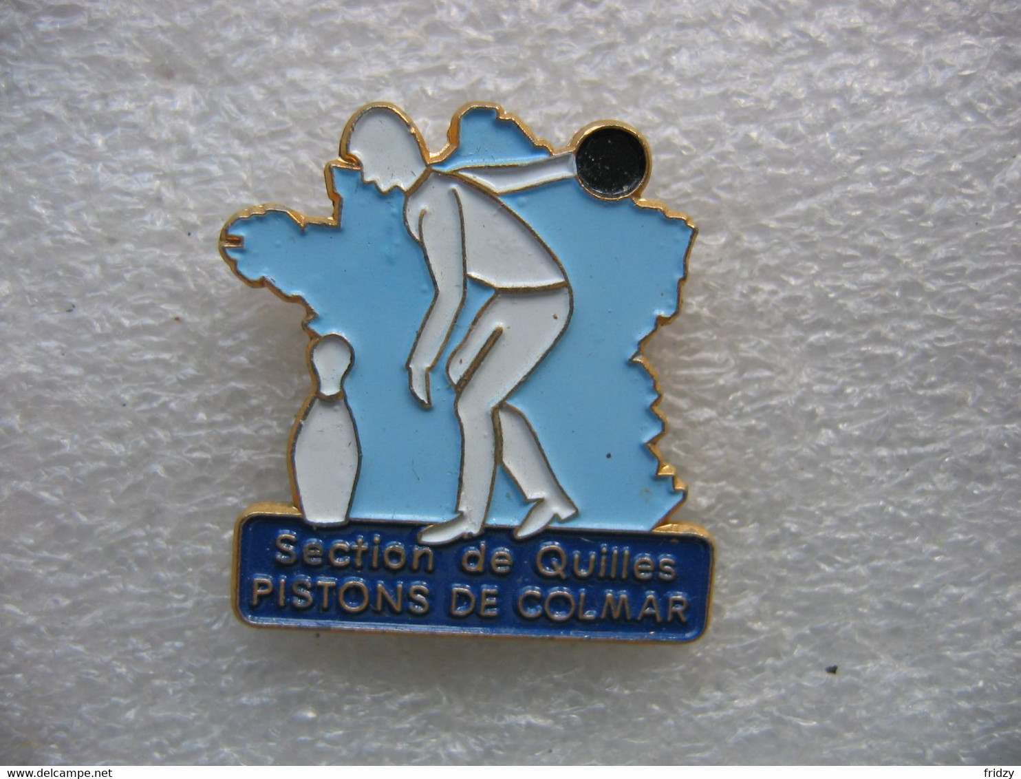 Pin's De La Section De Quilles De La Sté Du Groupe Mahle-Pistons.  Club De Bowling Des Pistons De Colmar - Bowling