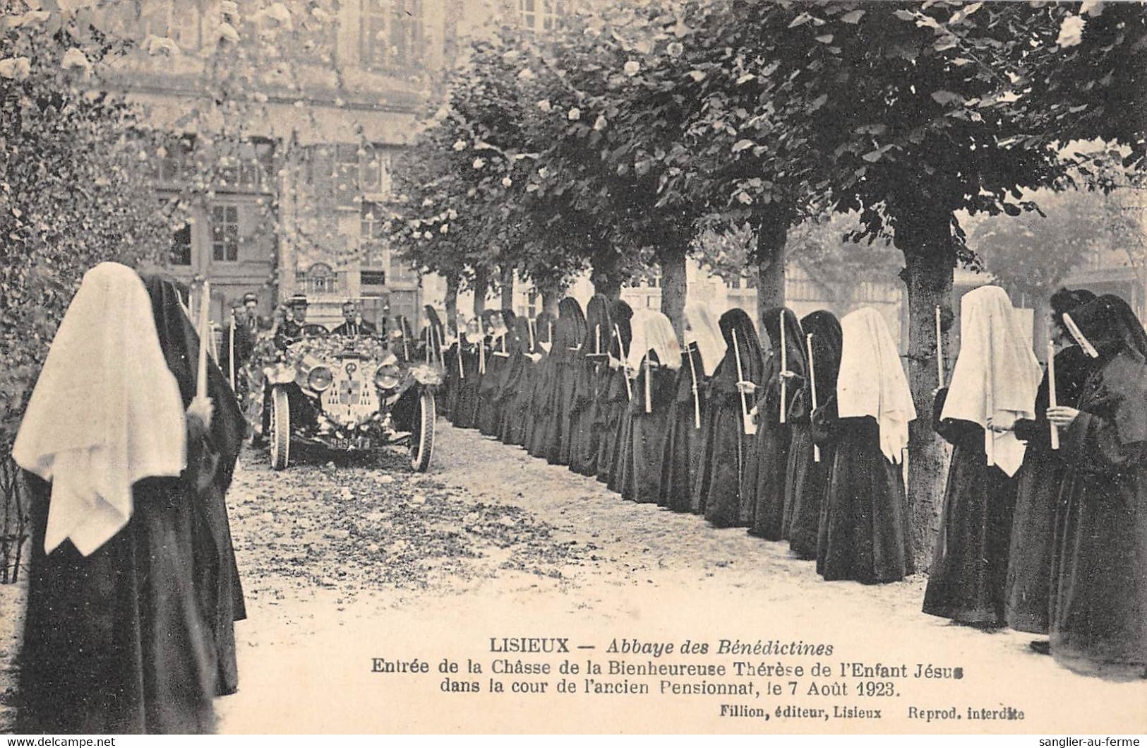 CPA 14 LISIEUX ABBAYE DES BENEDICTINES ENTREE DE LA CHASSE - Lisieux