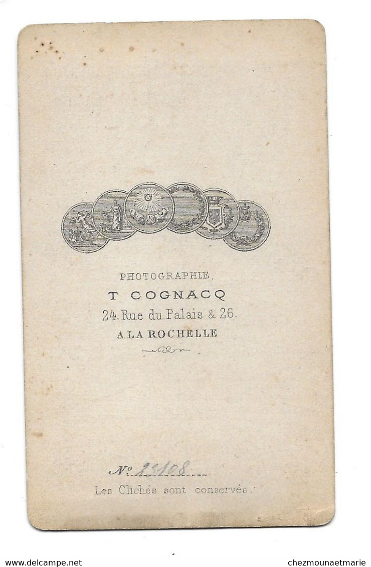 LA ROCHELLE - PETITE FILLE AVEC CHEVAL A ROULETTES - CDV PHOTO COGNACQ - Oud (voor 1900)
