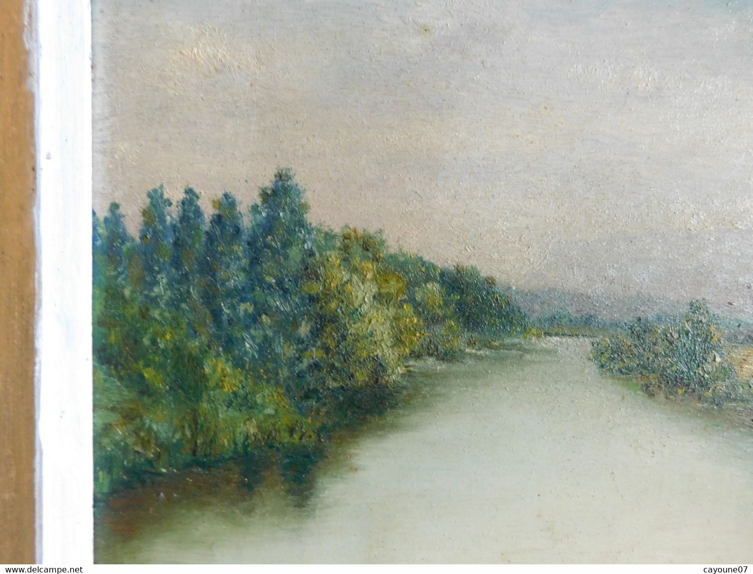 R. DUBÈS (XXème) huile sur panneau "Paysage de rivière et montagne " encadrée