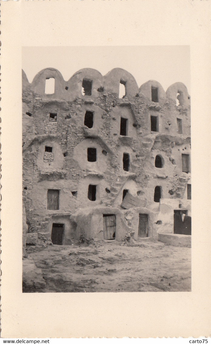 Photographie - Croisière En Méditerranée - Tunisie - Médenine - Les Ghorfas - Greniers à Provisions - Ksar - Photographie