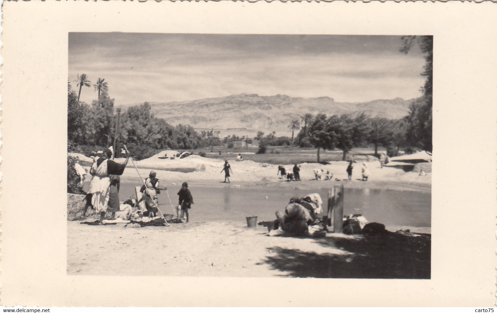 Photographie - Croisière En Méditerranée - Maroc - Tinghir Tinerhir - L'Oued Dra Et Les Laveuses - Fotografie