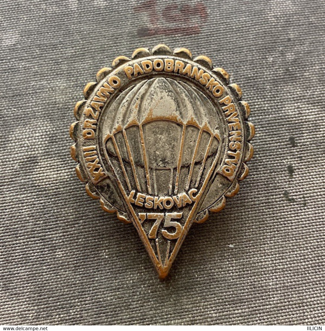 Badge Pin ZN010642 - Parachuting (Fallschirmspringen) Yugoslavia Serbia Leskovac National Championships 1975 - Parachutting