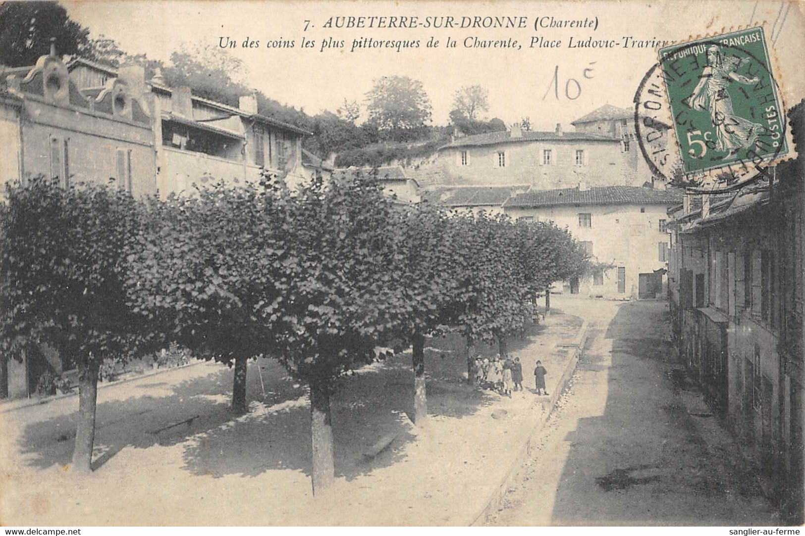 CPA 16 AUBETERRE SUR DRONNE PLACE LUDOVIC TRARIEUX - Autres & Non Classés