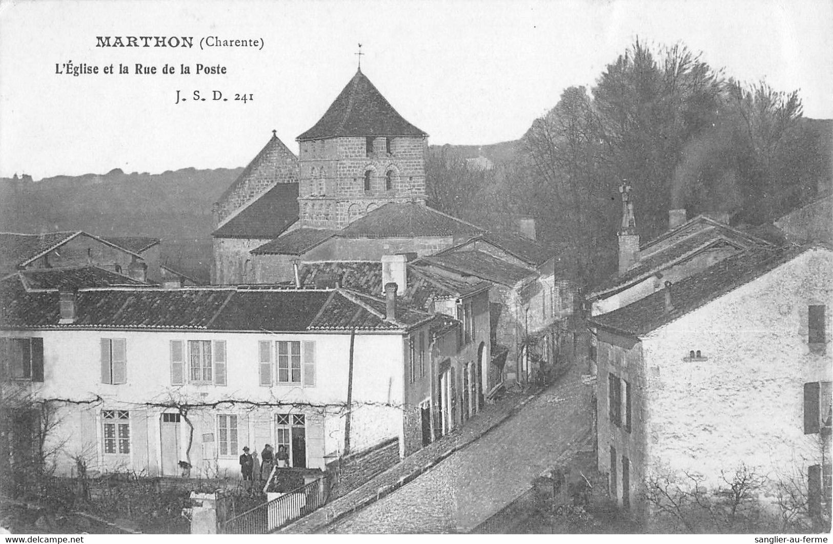 CPA 16 MARTHON EGLISE ET RUE DE LA POSTE - Otros & Sin Clasificación