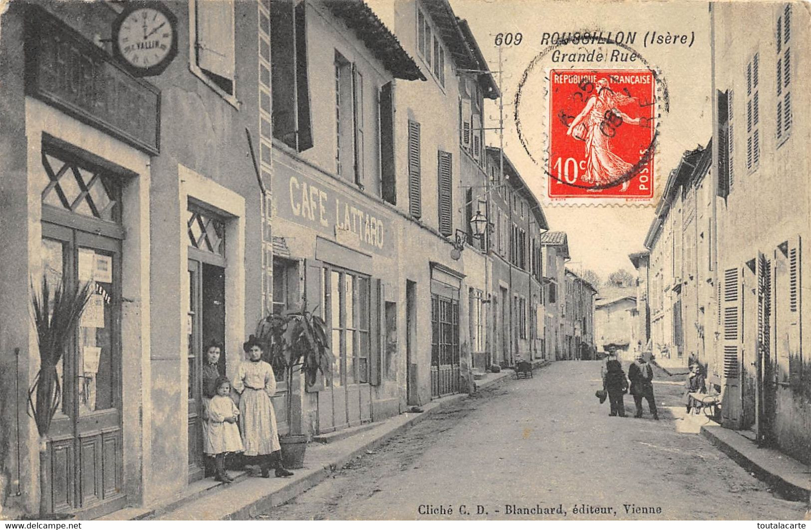 CPA 38 ROUSSILLON GRANDE RUE - Roussillon