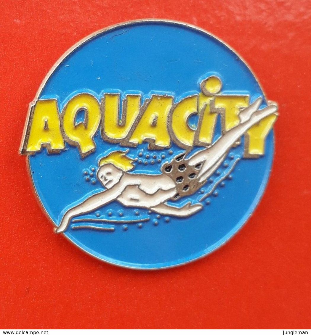 Pin's - Aquacity - Nageur En Pagne Léopard - Tarzan - Parc Aquatique - Jeux